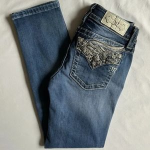 Miss Me Jeans Women's Size 25 Signature Crop Wing Pockets Low Rise Denim Cropped